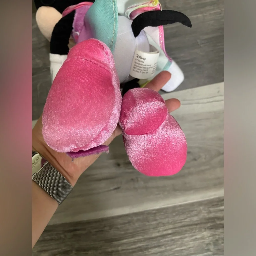 Disney Minnie Mouse Sparkle Rainbow and Sing Plush Toy - Picture 5 of 6